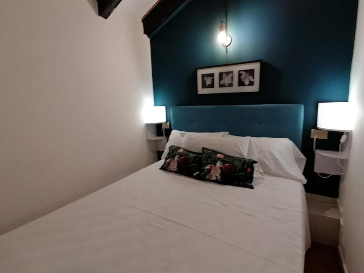 Apartment Mercanti Attic Version Mailand