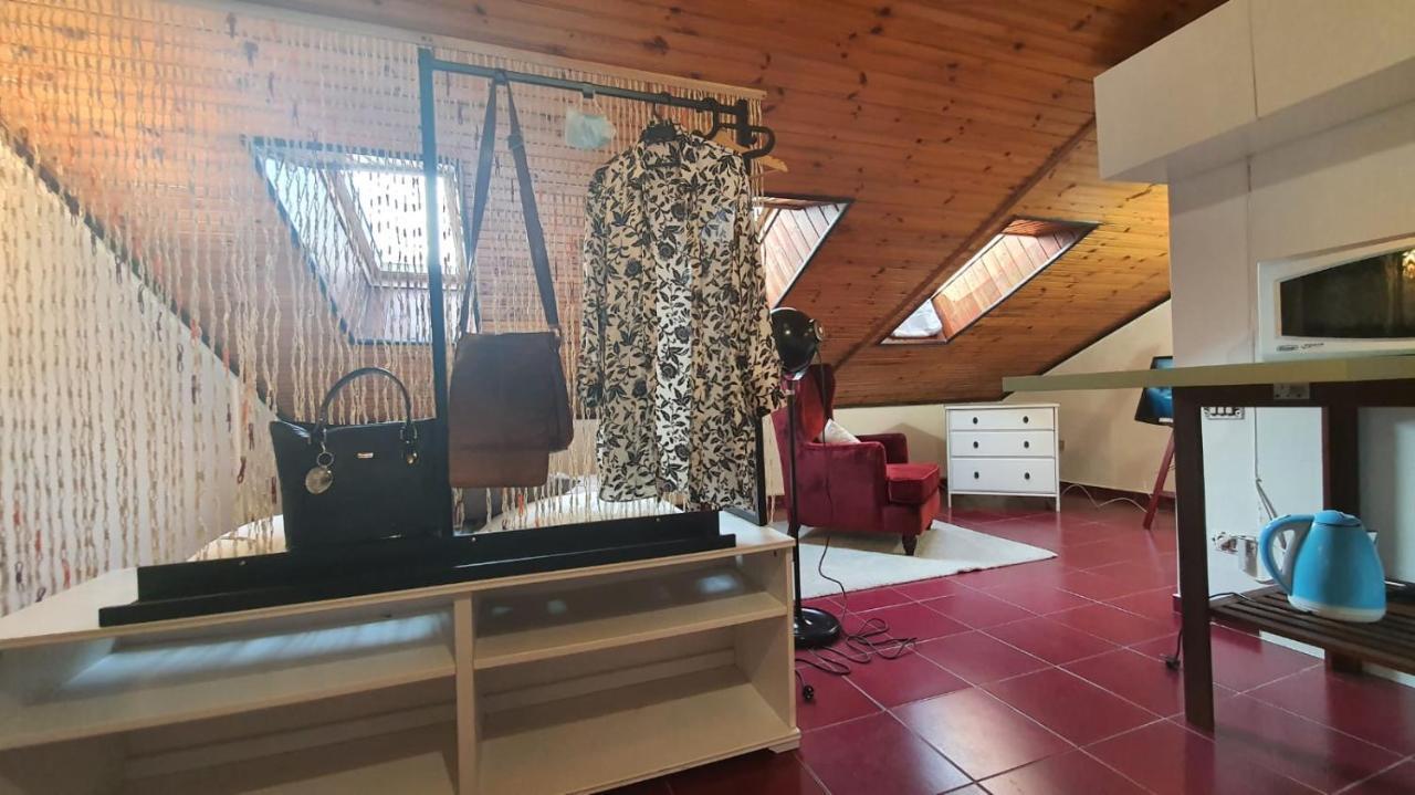 Mercanti Attic Version *