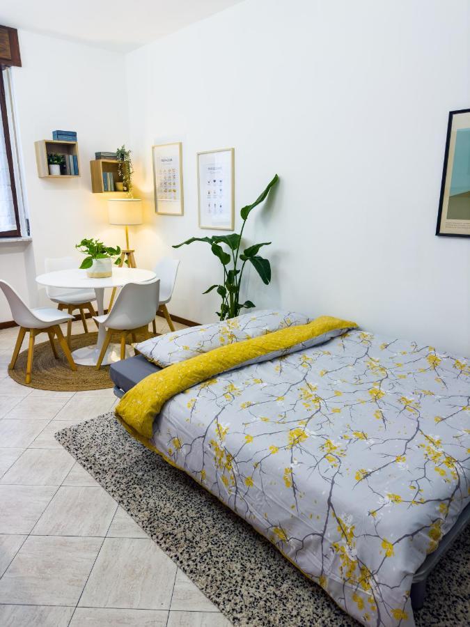 Litta's Flat In Affori - 3 Mins Walk From Mm3 Mailand