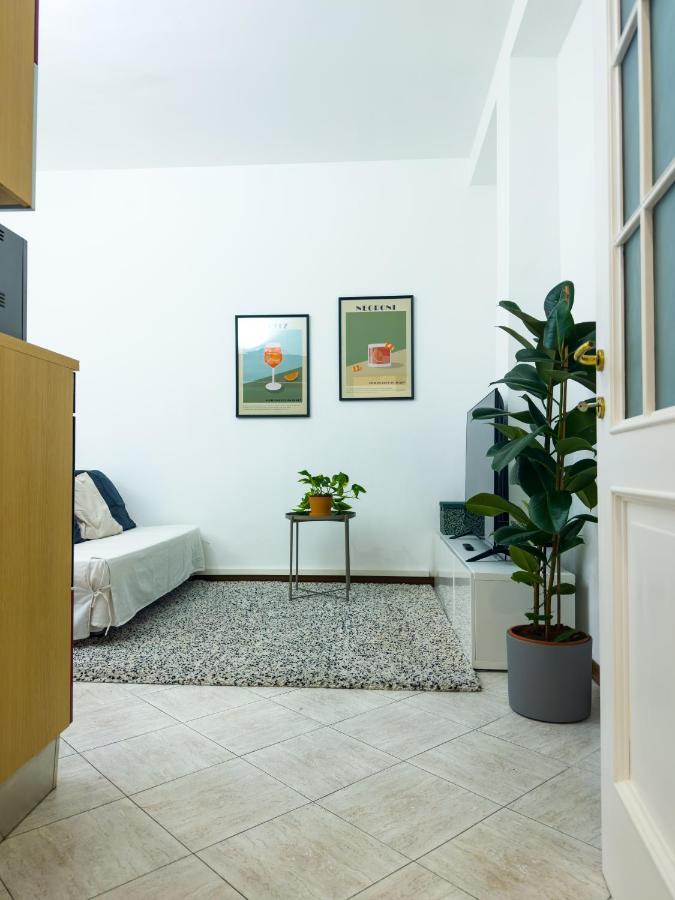 Litta's Flat In Affori - 3 Mins Walk From Mm3 Mailand
