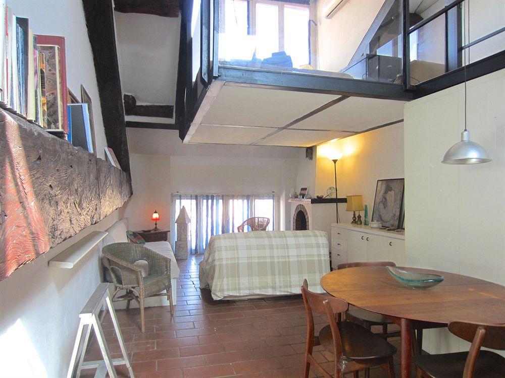 Temporary House - Navigli
