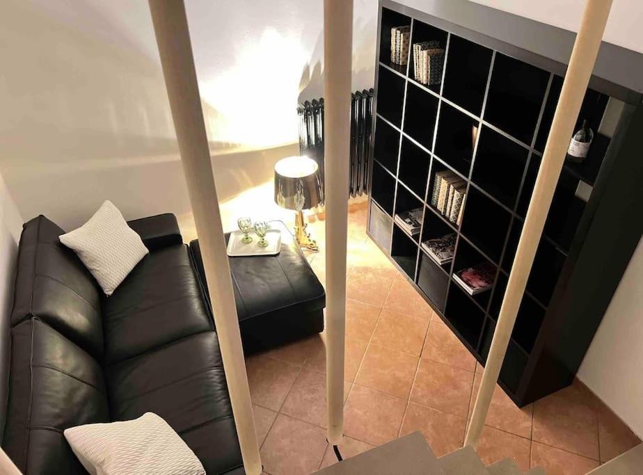 Apartment Life Is Beautiful Design Loft Navigli Romolo, Netflix, Wifi, Ac And Street Parking