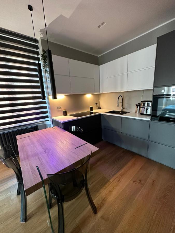 Apartment Lr Deluxe - Fondazione Prada - Metro M3 *