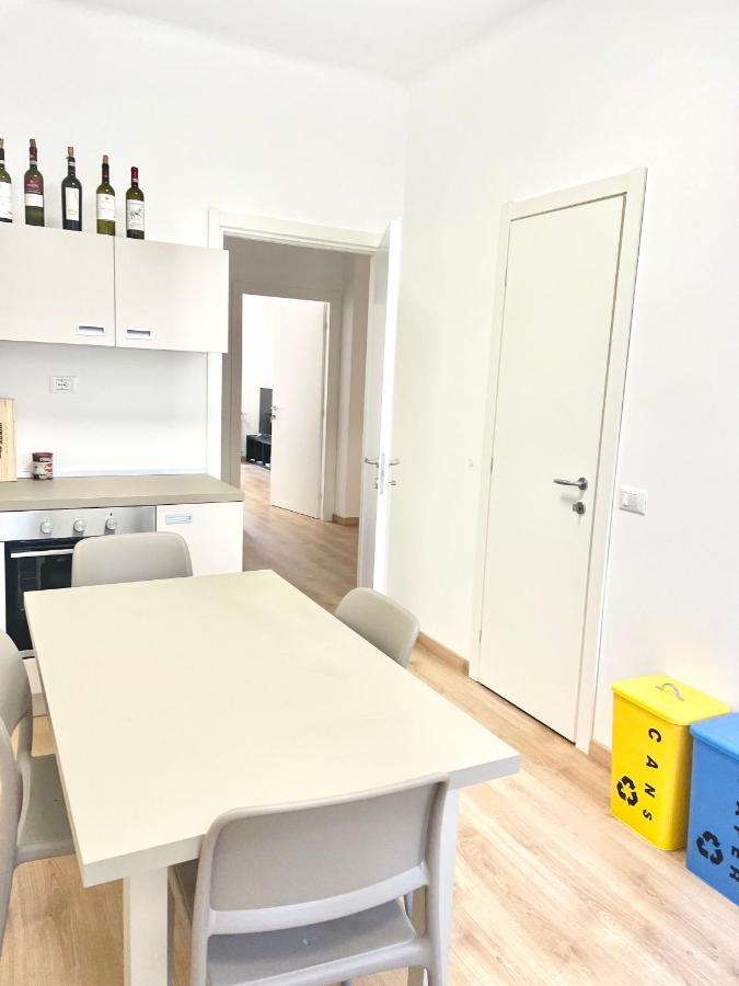 Camera Con Bagno Privato Interno - Zona Bocconi *