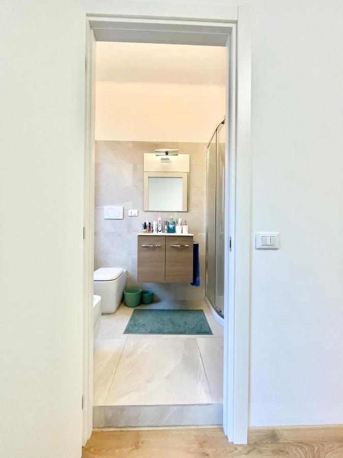 Guest house Camera Con Bagno Privato Interno - Zona Bocconi
