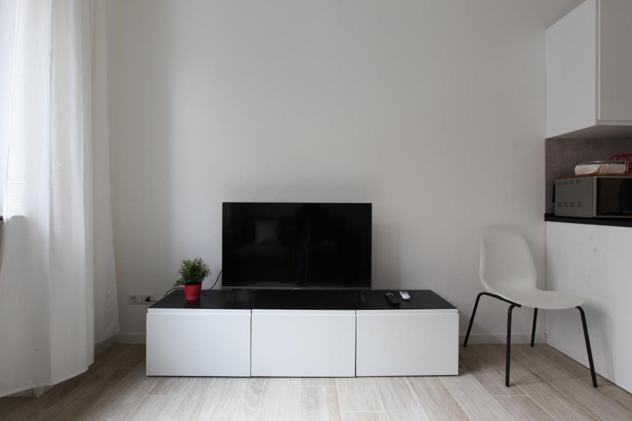 Lovely - Lovely Porta Romana Apartment *