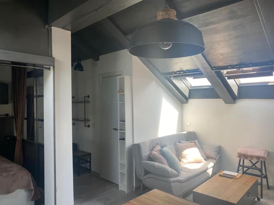 Industrial Cozy Loft Apartment Mailand