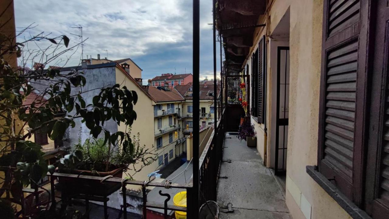 Romantici Navigli * Milão