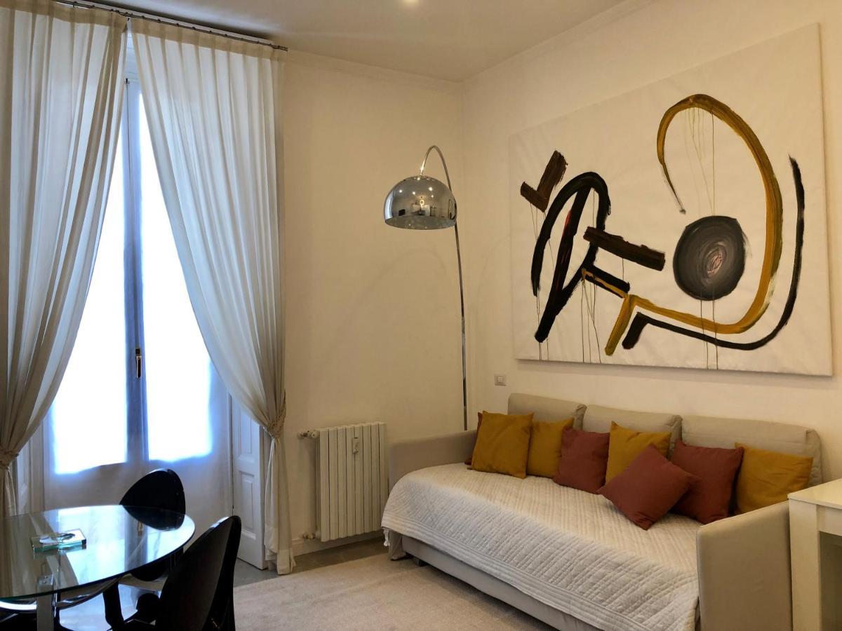 Casa Alberto Da Giussano, Elegante Bilocale In Centro Con Balcone Sul Parco Apartment