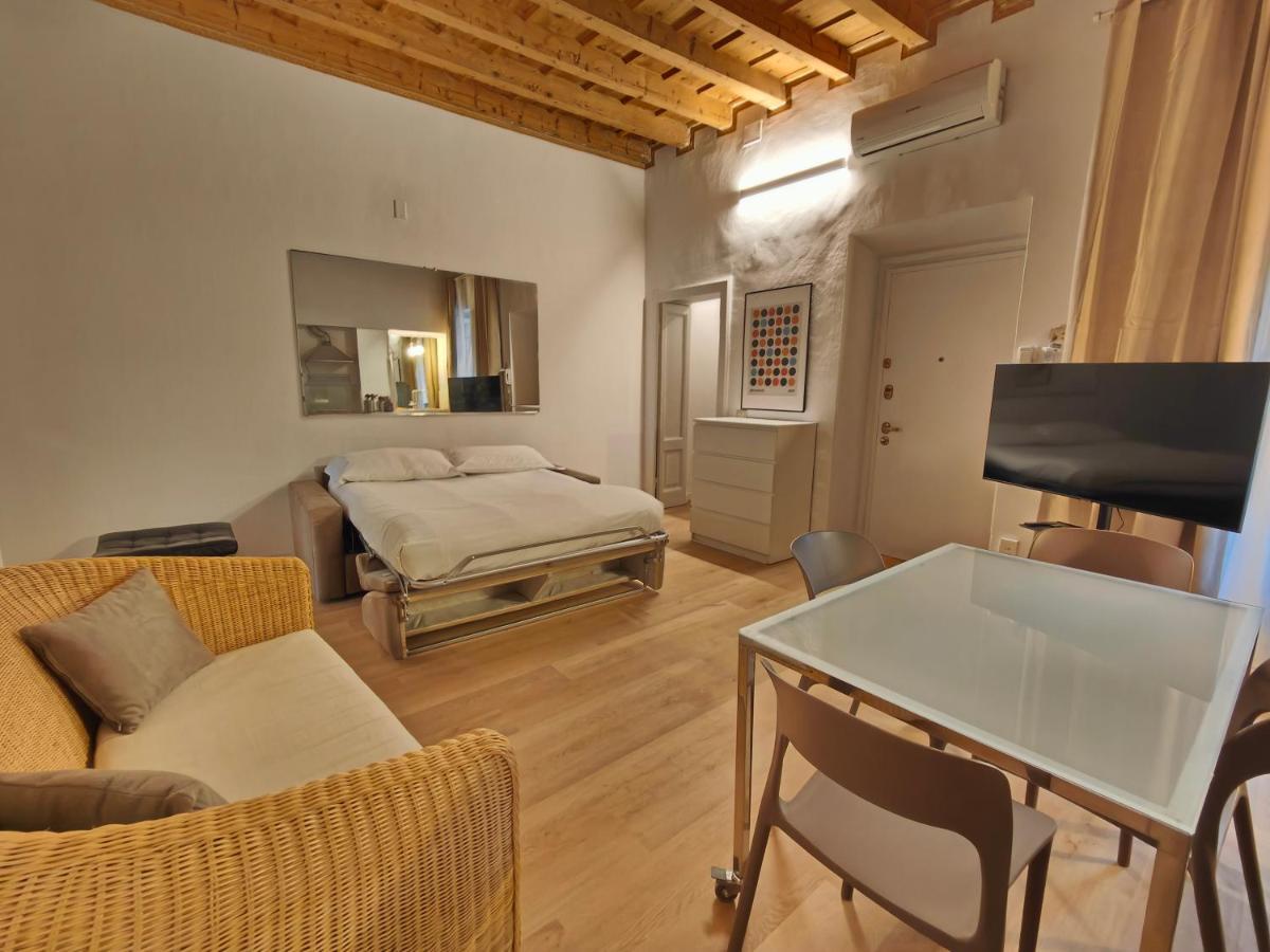 Apartment Crocetta Charme Mailand