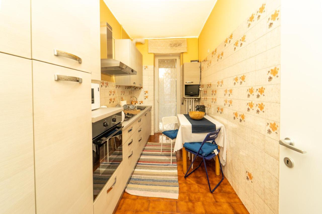 Apartamento Trilocale Con Parcheggio Privato Milão