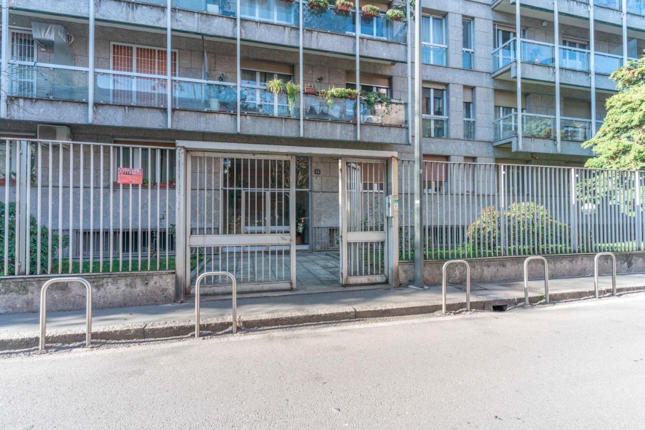 Zona Navigli - Smart House Con Tv 50 E Fast Wifi Apartment