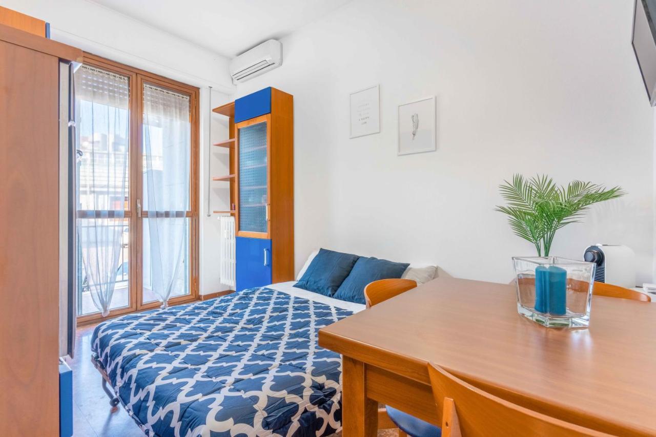 Zona Navigli - Smart House Con Tv 50 E Fast Wifi Apartment *