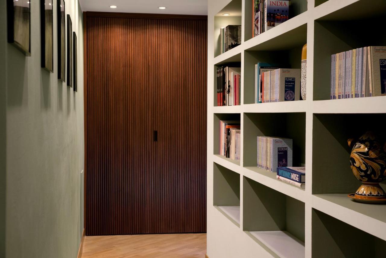The Color-block House Apartment