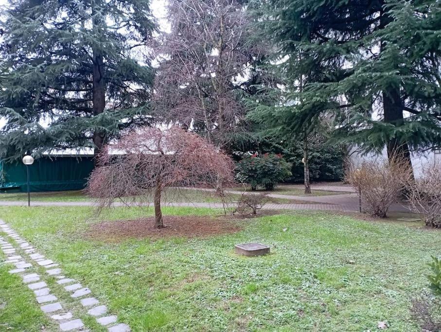 Casa Vacanze Forze Armate - Silenzioso E Confortevole Apartamento Milão