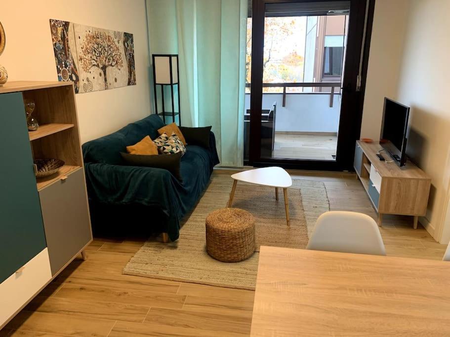 Apartamento Con Terrazzo Sui Tetti Milanesi *