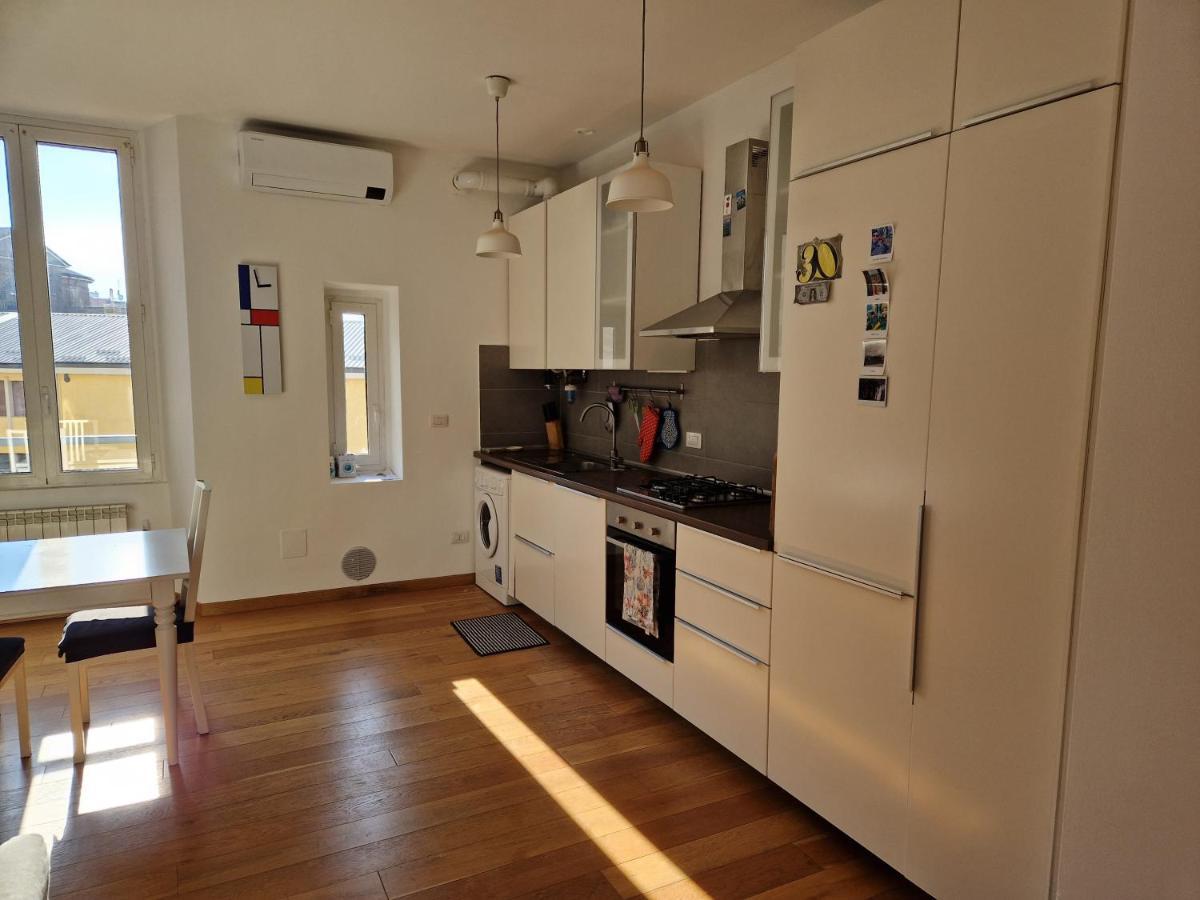 Modern Bright And Central Apartment *