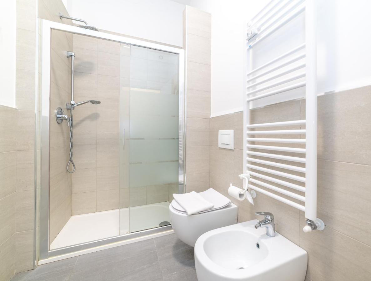 Apartment Duomo - Daverio Charme *
