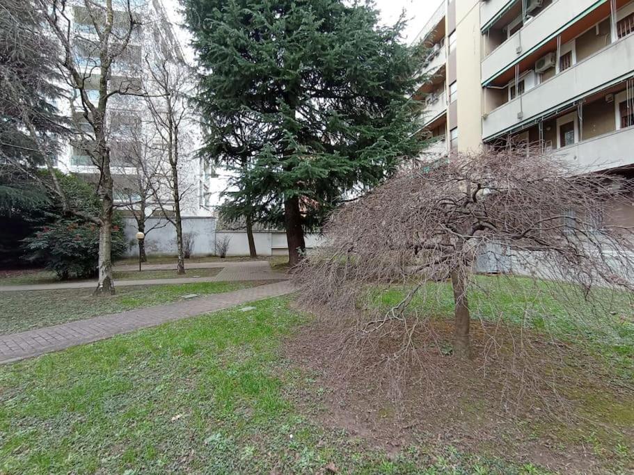 Casa Vacanze Forze Armate - Silenzioso E Confortevole * Milão