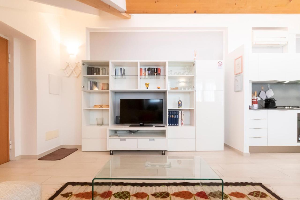 Apartment Mansarda Cola *