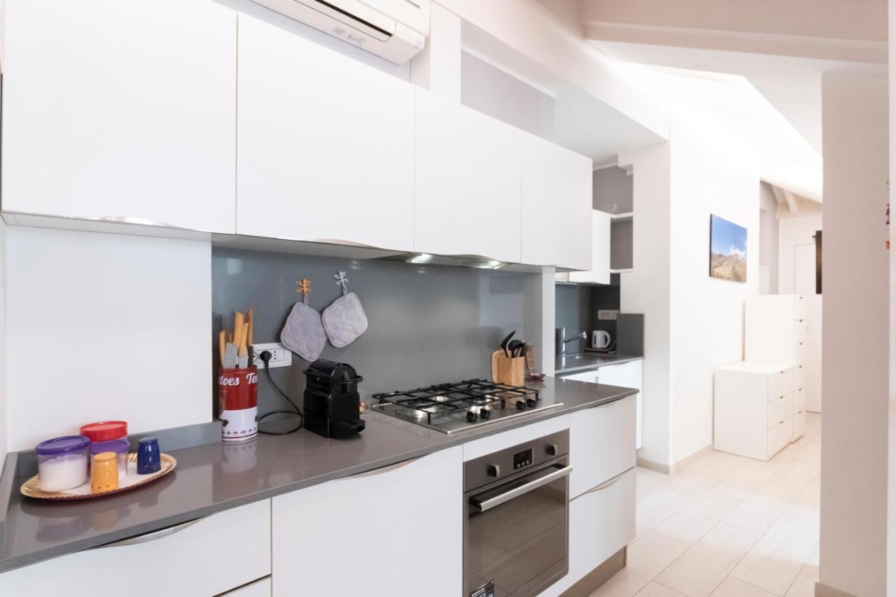 Mansarda Cola Apartment Milan