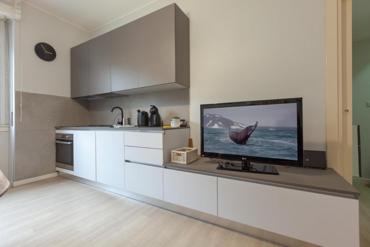 Darsena Navigli Apt - 800 M Far From P.ta Genova M2 Apartamento Milão