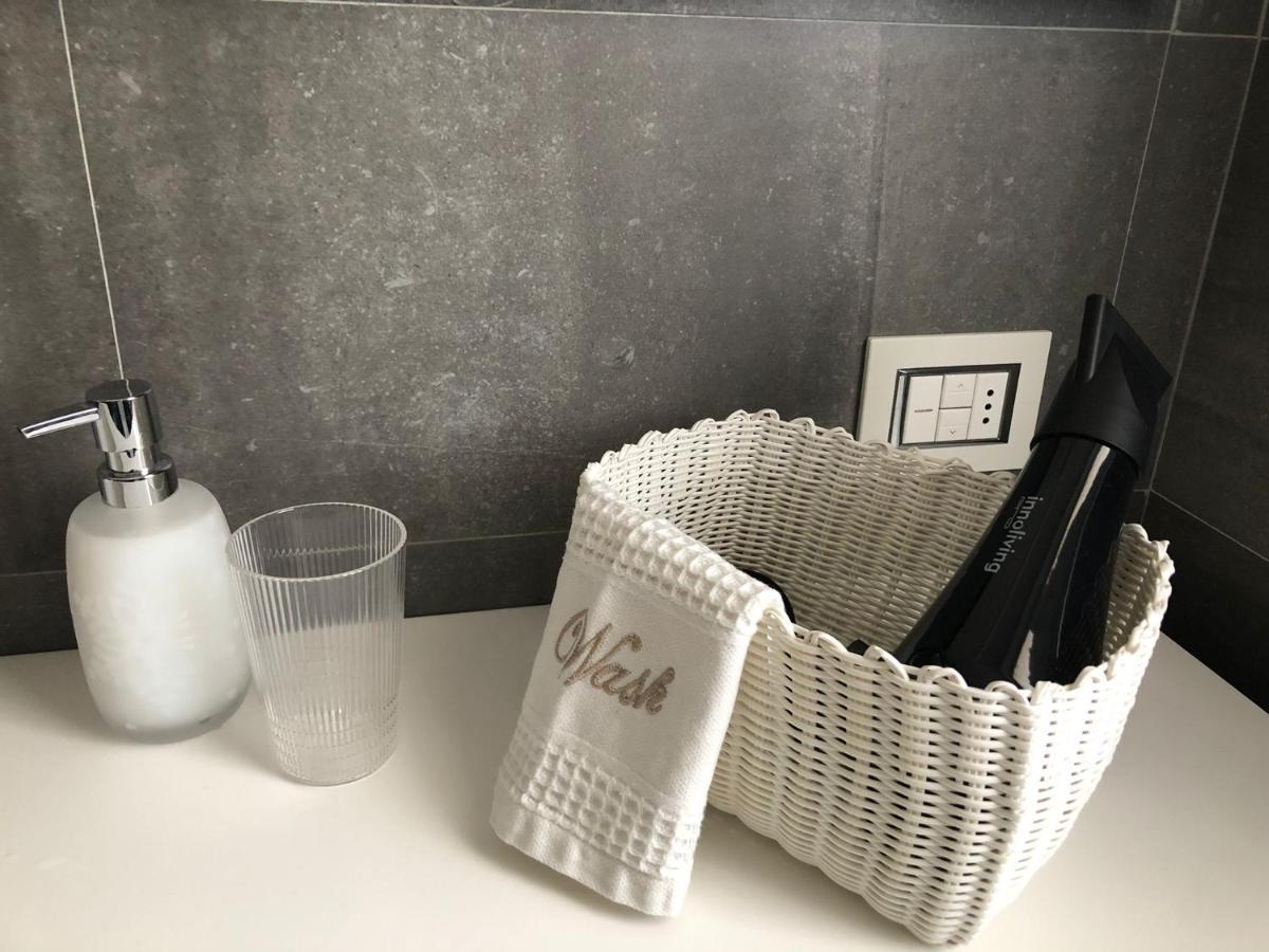 Morivione - Bocconi Free Parking Apartment Milan