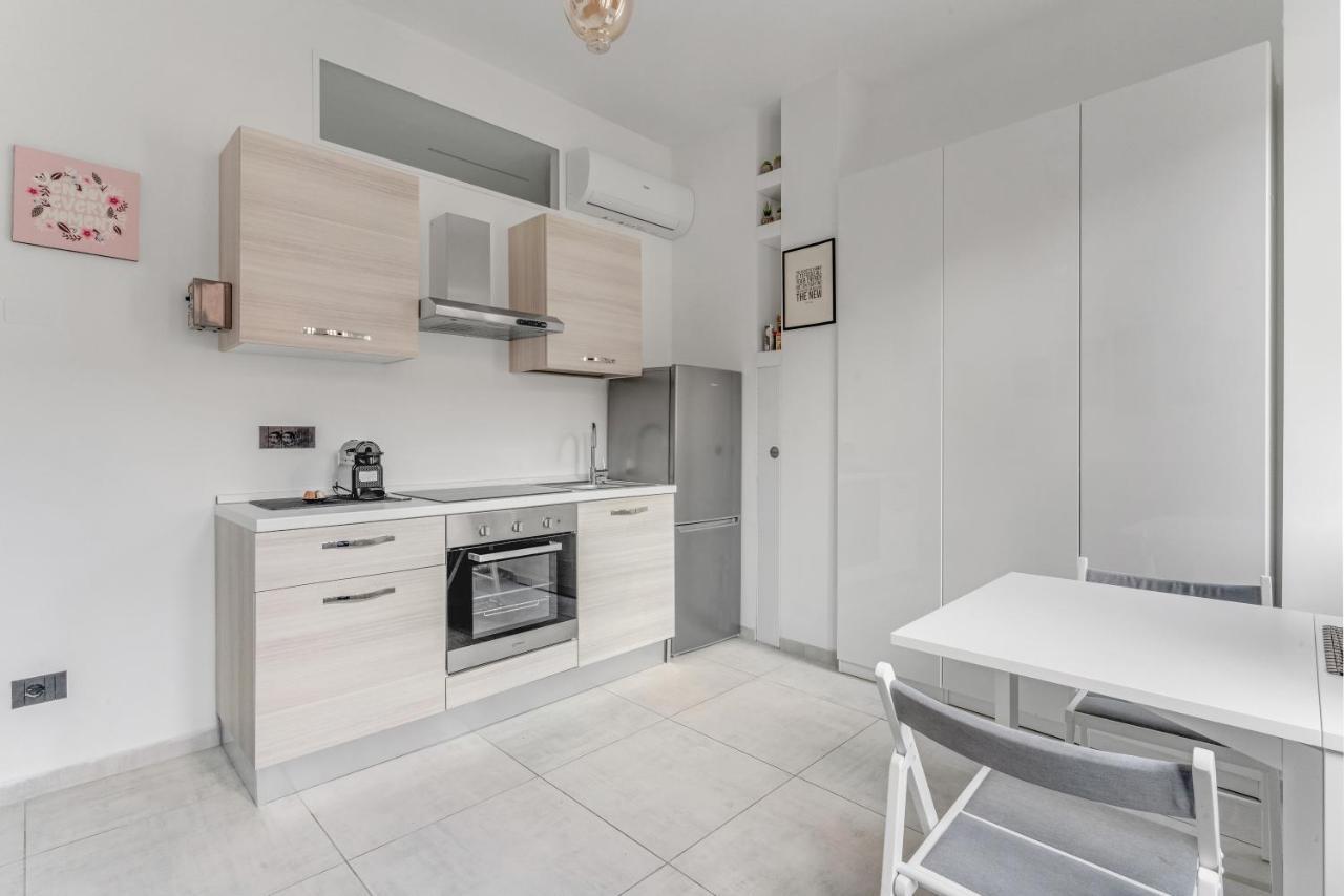 Apartment Metro M1 - Smart Home, Fast Free Wifi & Netflix Milan