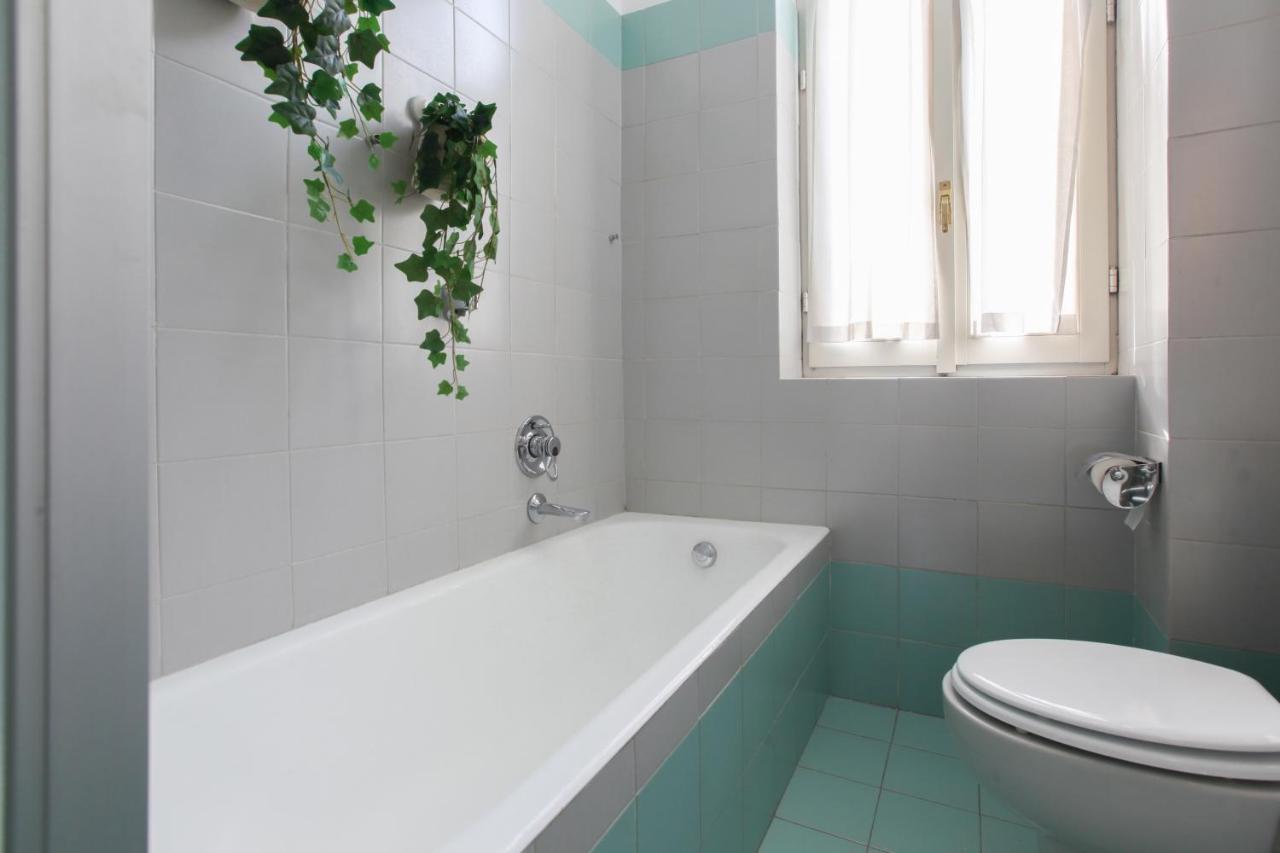 Apt With Balcony - 50 M Far From Pagano M1 * Mailand