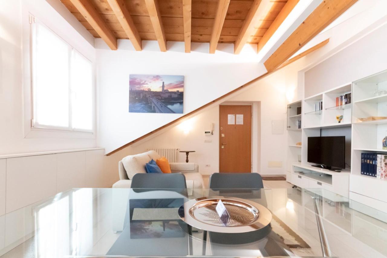 Apartment Mansarda Cola