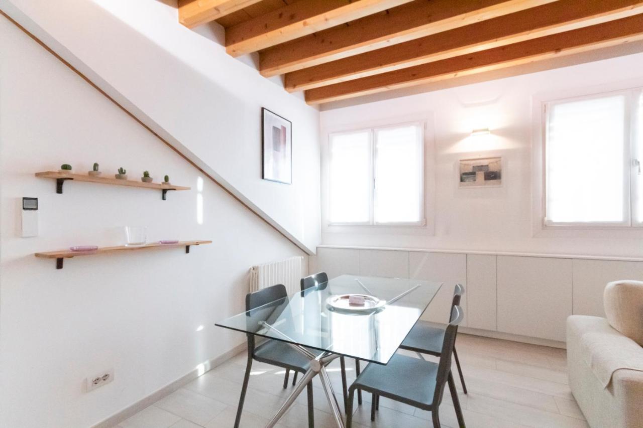 Apartment Mansarda Cola