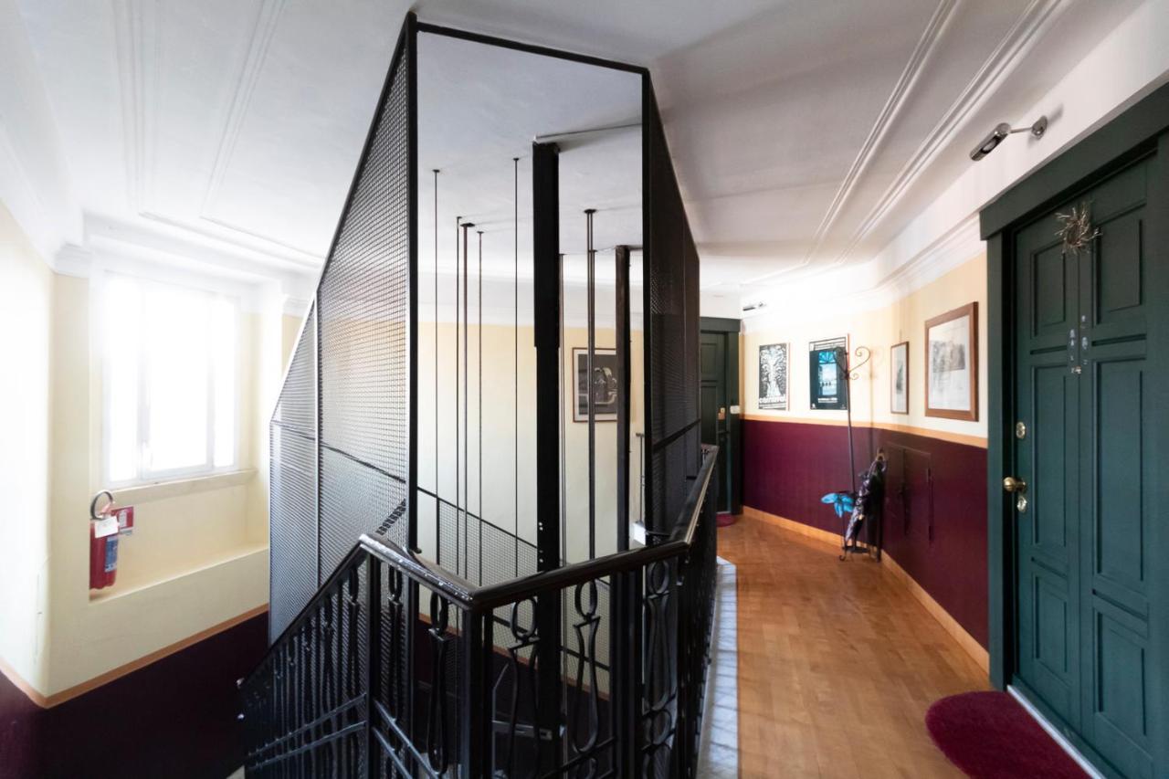 Mansarda Cola Apartment Milan