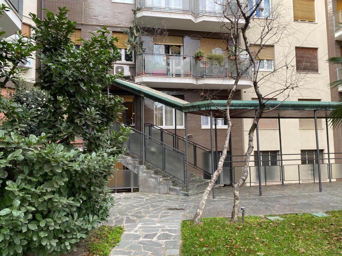 - Navigli - Via Savona Apartamento Milão