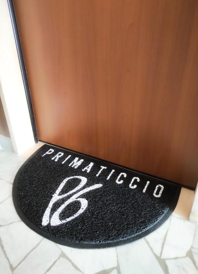 Apartment Primaticcio 6 *