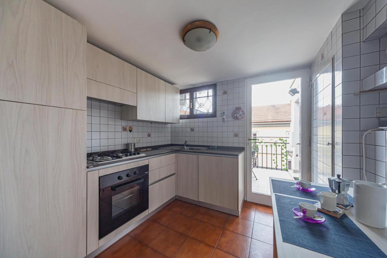 Cozy Apt With Terrace - 500 M Far From Zara M5 Apartment *