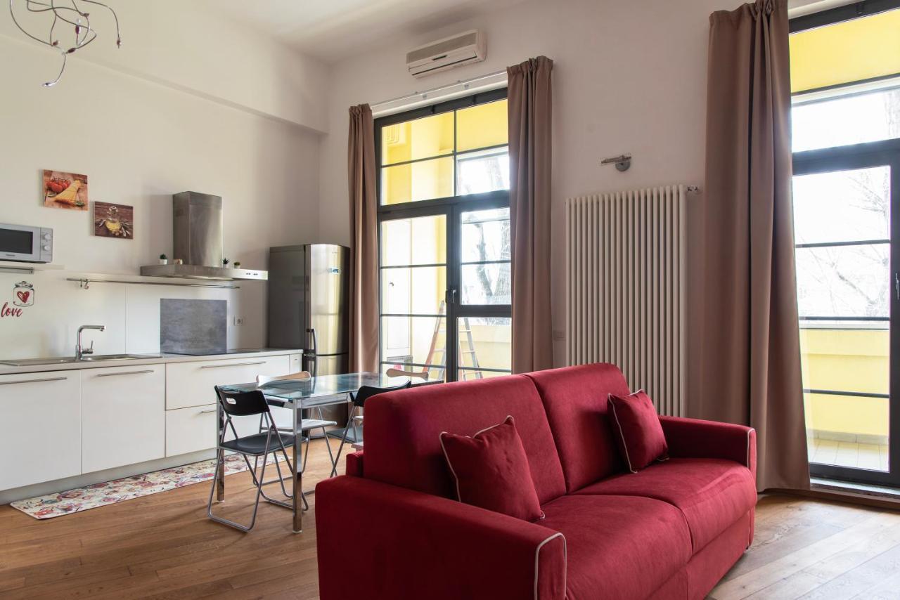 Youhosty - Caviglia 5 *