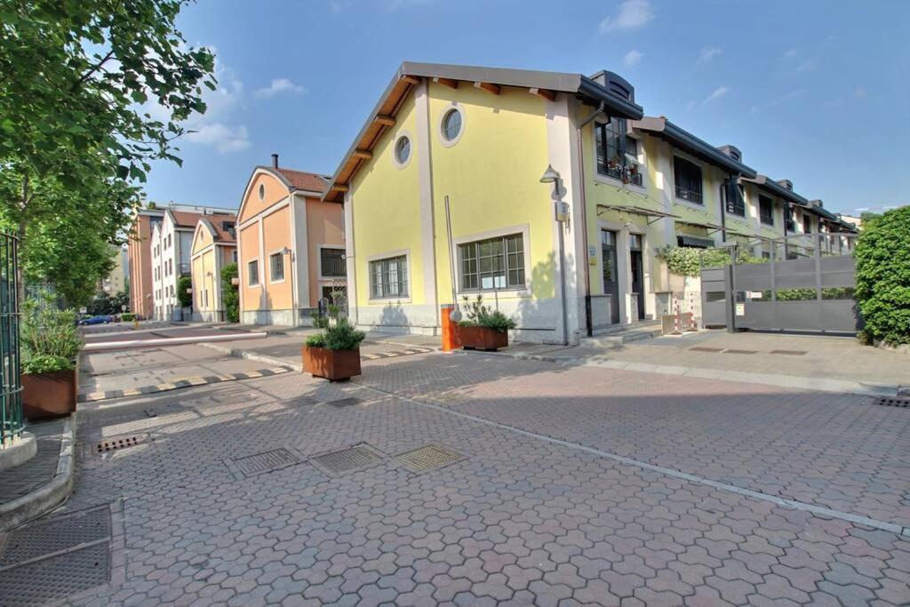 Design Loft - 5 Mins From Fondazione Prada Apartment Mailand