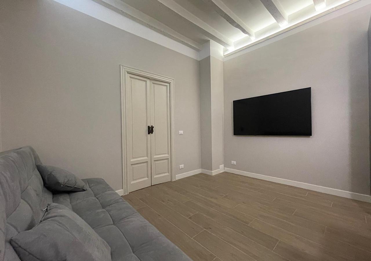Apartment E D'epoca *