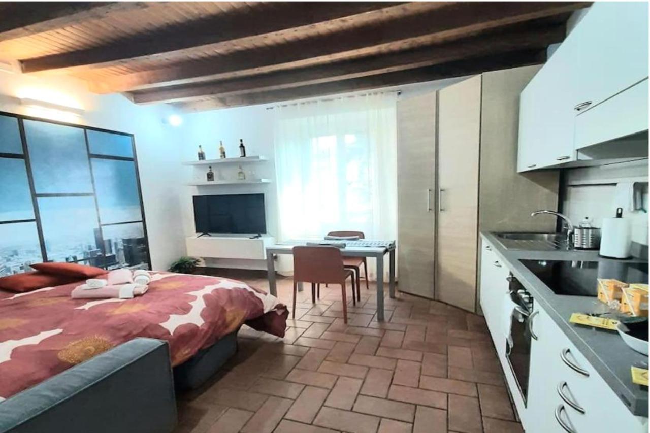 Apartment Il Rifugio Sui Navigli Con Garage Privato Gratuito Aria Condizionata & Wi-fi