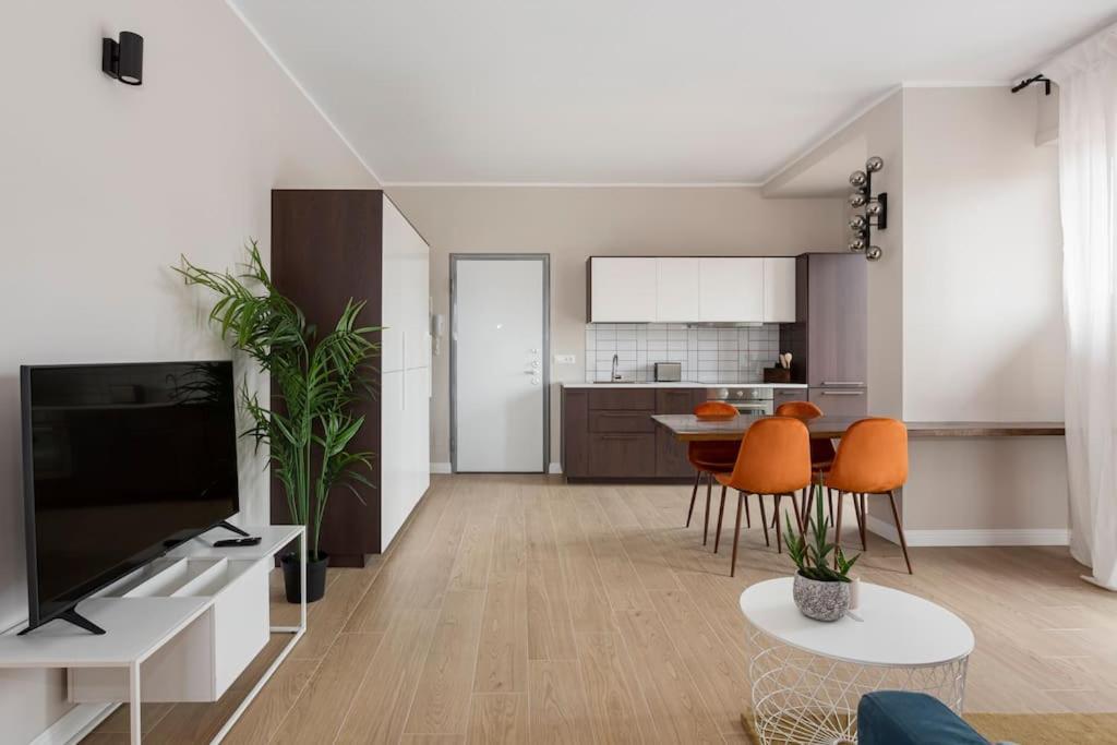Blue & Orange House Lovely Modern Apartamento