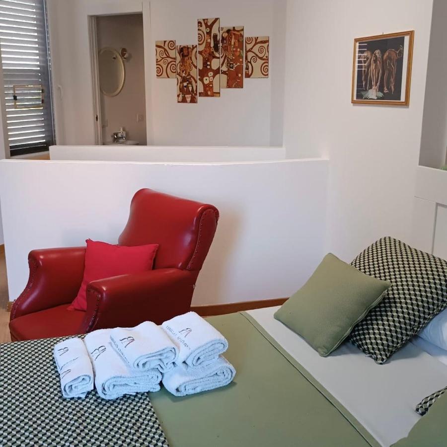 Collection: Naviglio Martesana Apartment Mailand