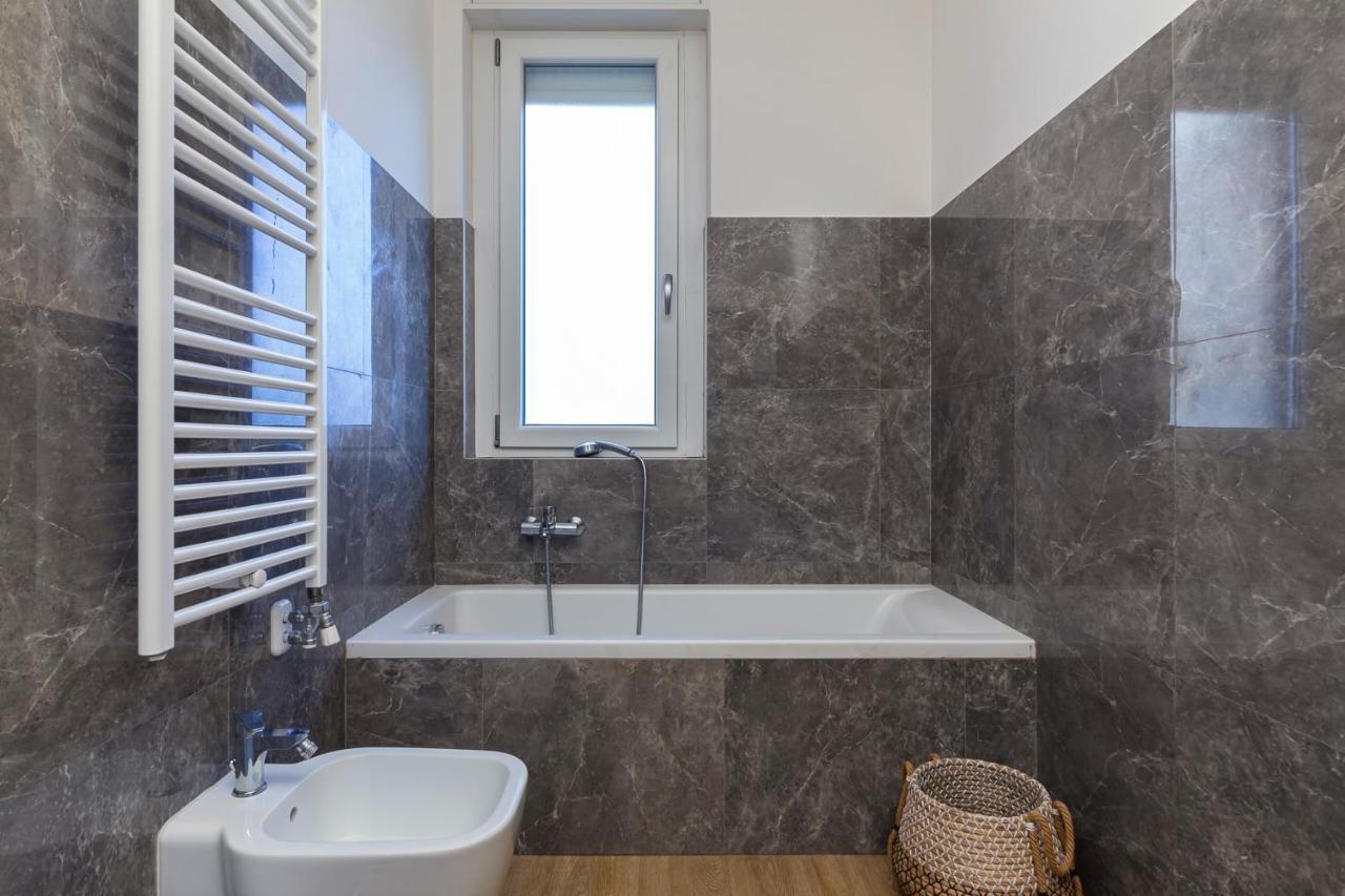 Luxury Near Navigli - Anemoni 5 *