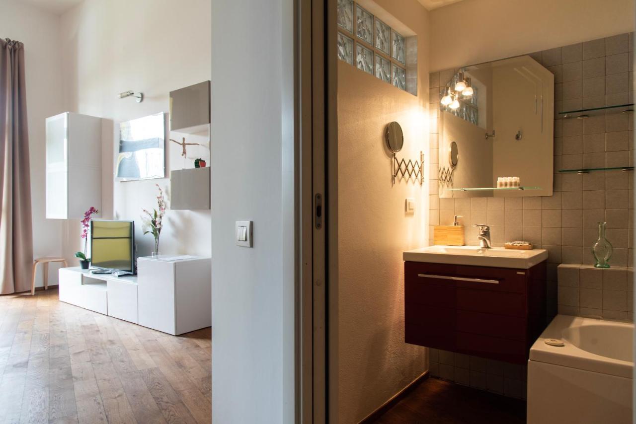 Youhosty - Caviglia 5 * Mailand