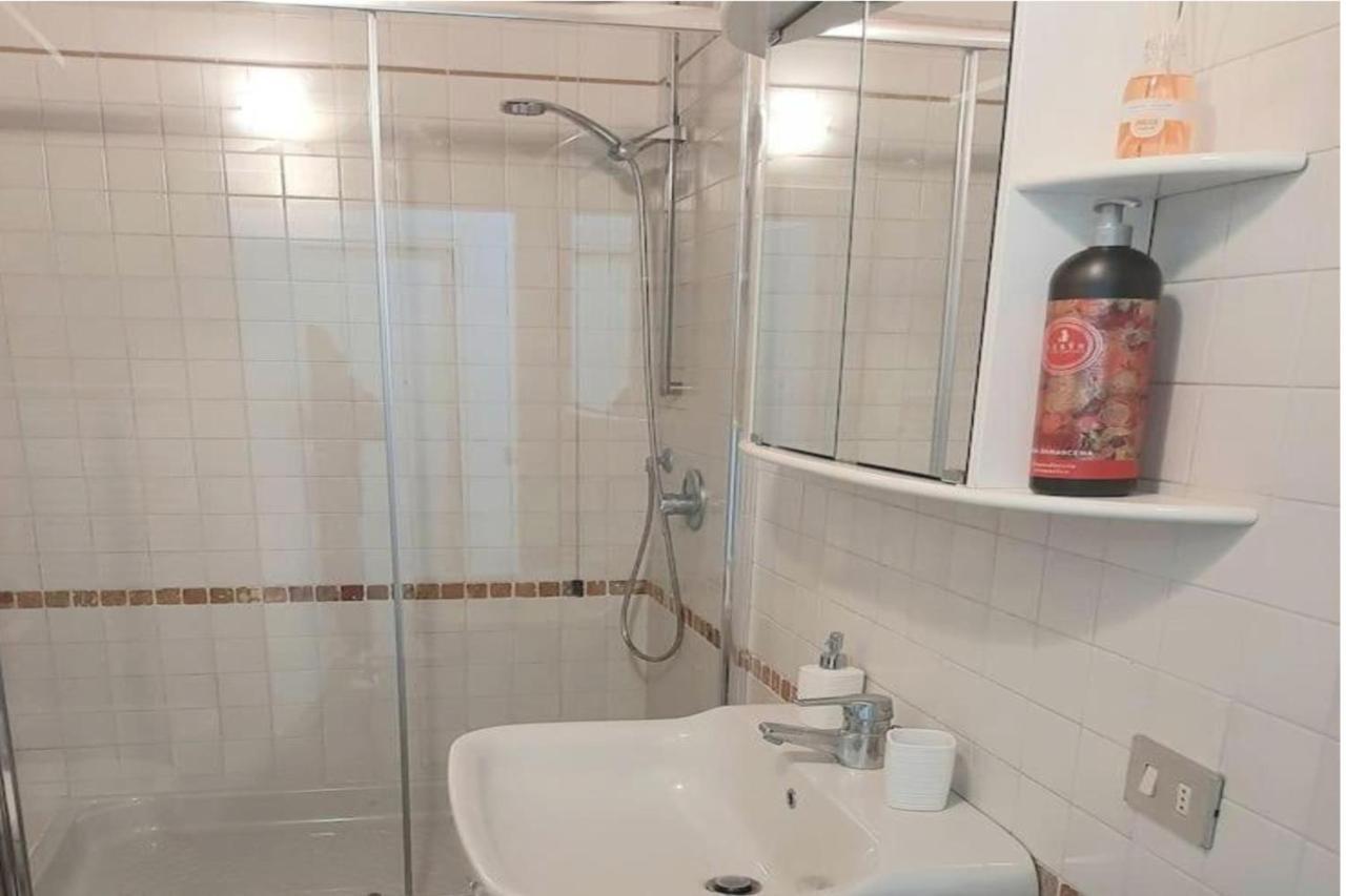 Il Rifugio Sui Navigli Con Garage Privato Gratuito Aria Condizionata & Wi-fi Apartment Milan