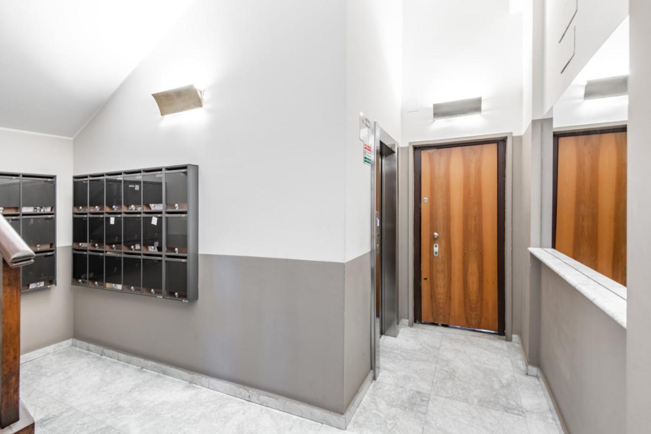 Easylife - Coccole E Comfort - Bilocale Caldo Ed Accogliente A Due Passi Dai Navigli E Metro Apartamento