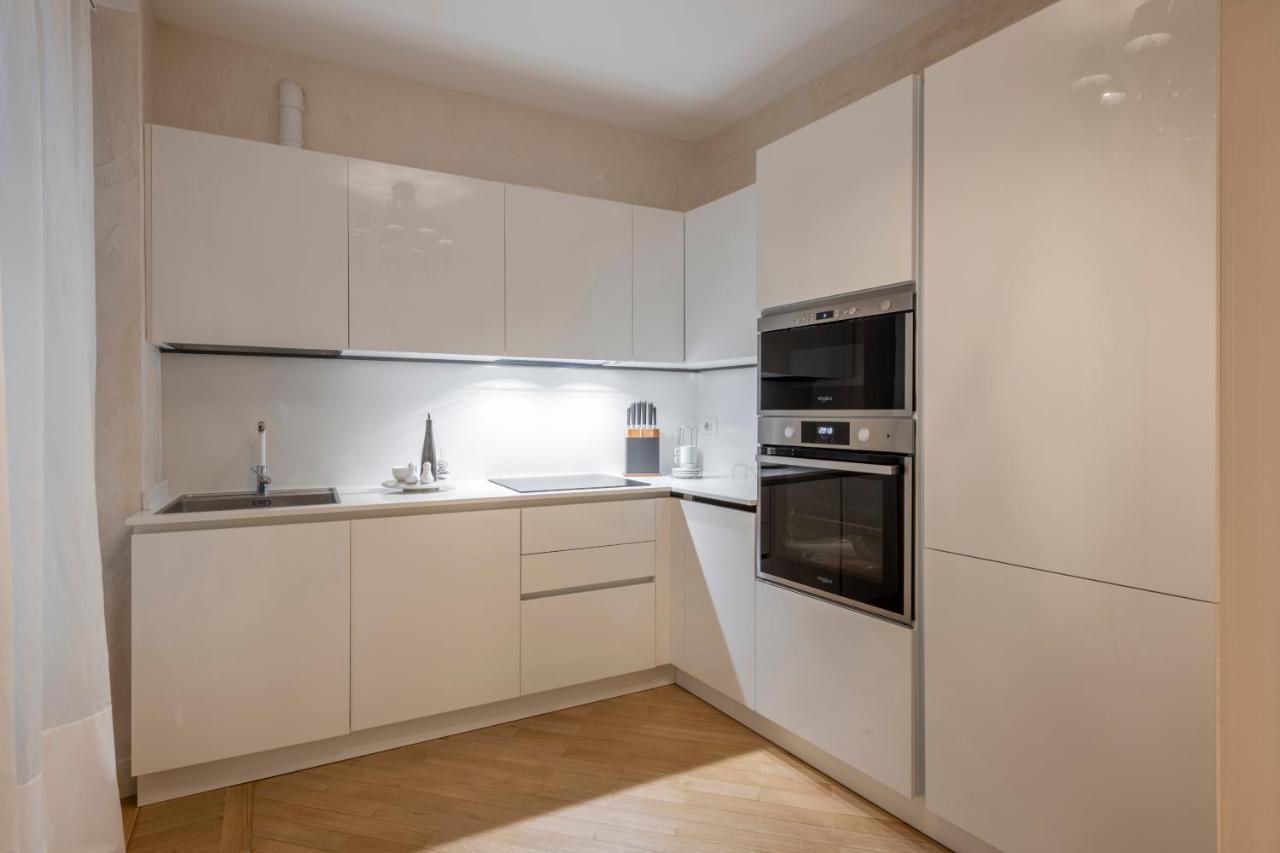 Royal - Centro Apartment Milan