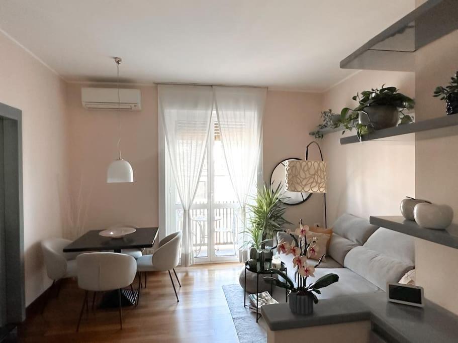 Apartment Bright Terrace-garden Mailand