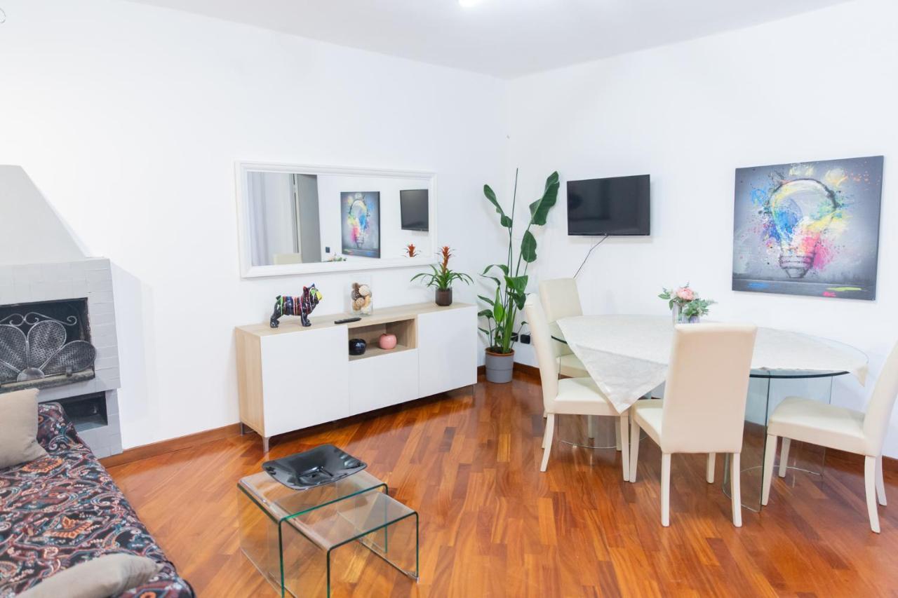 Sweet House Corso Genova Apartment *