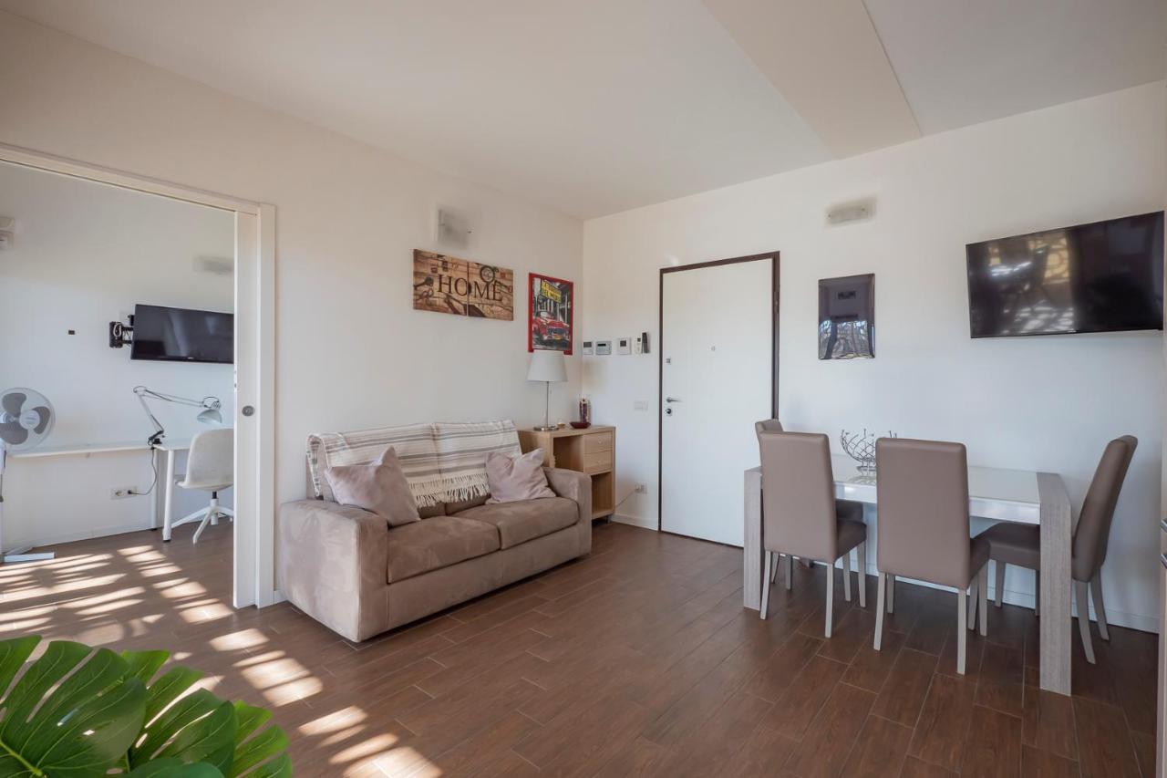 Apartment Luxury Near Linate Quintiliano 7 *