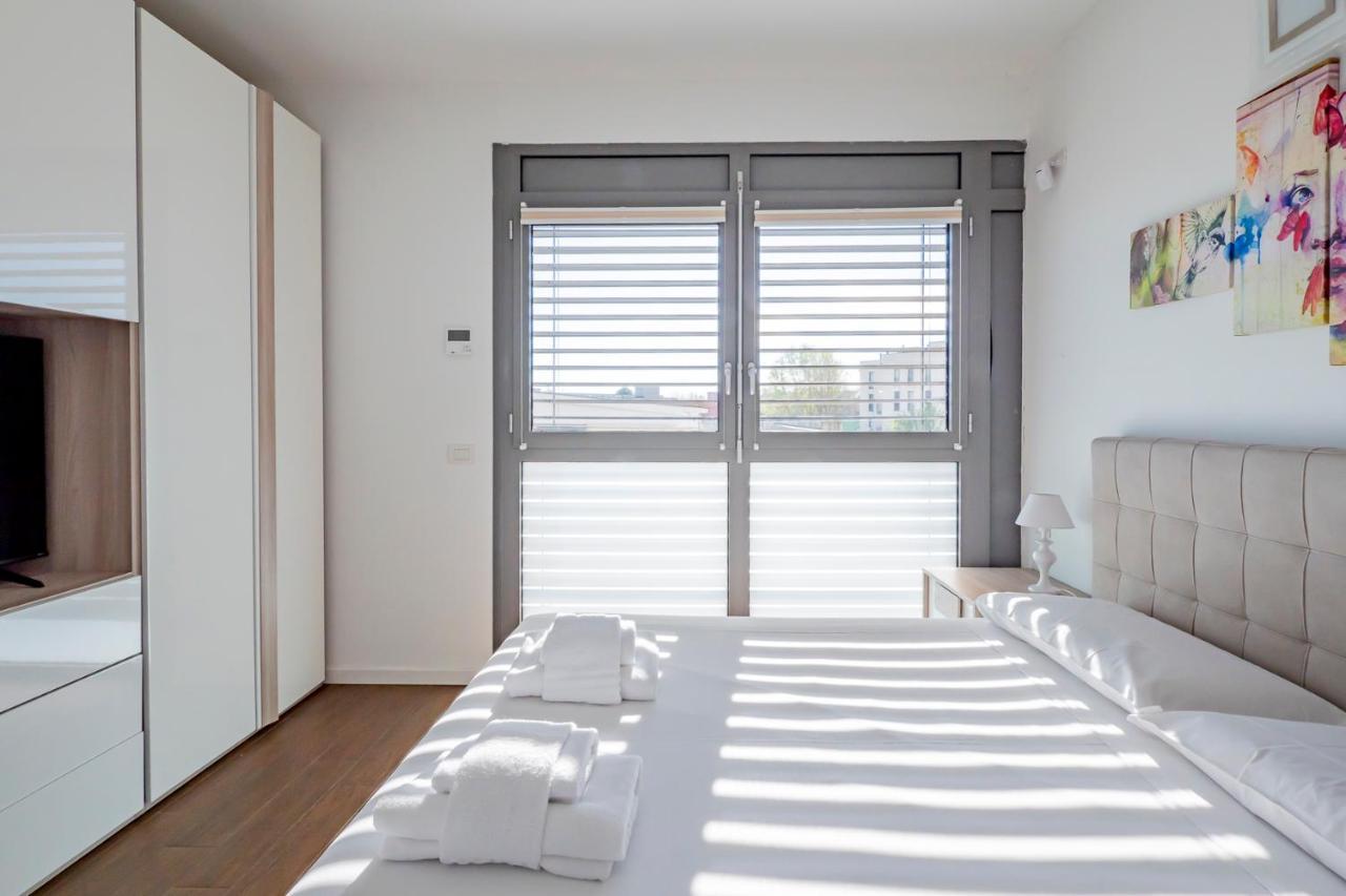 Luxury Near Linate Quintiliano 7 Apartment Mailand